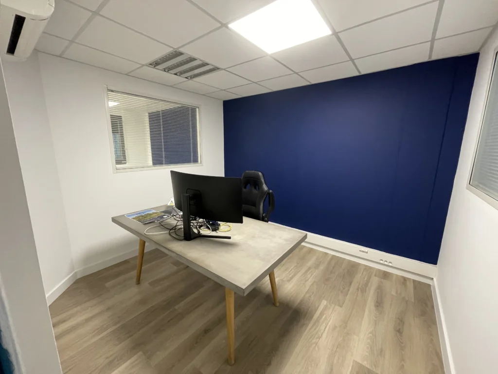 66eaa157cbf29d5ec766c5d3 peinture bureau